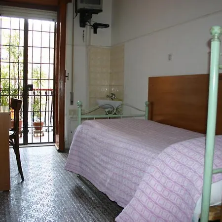 Hotel Anna *